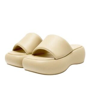 Zara Flatform Platform Sandals Beige